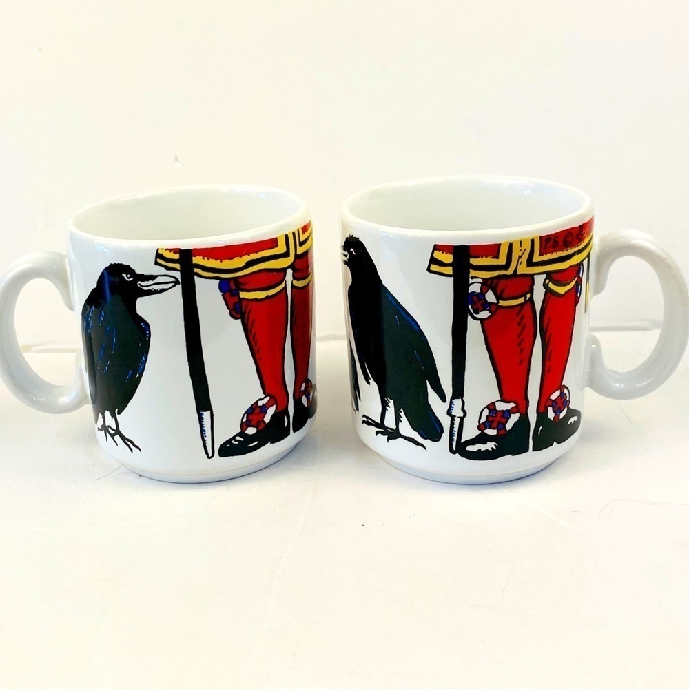 Tower of London mugs set of 2 yeoman wardens beefeaters ravens 8 ounces England